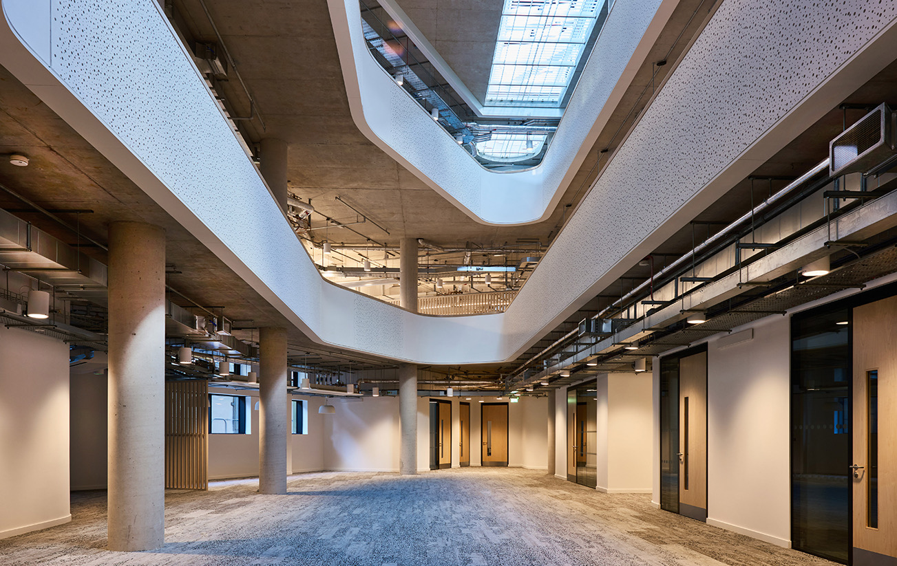 LSHTM Tavistock Place 2 atrium