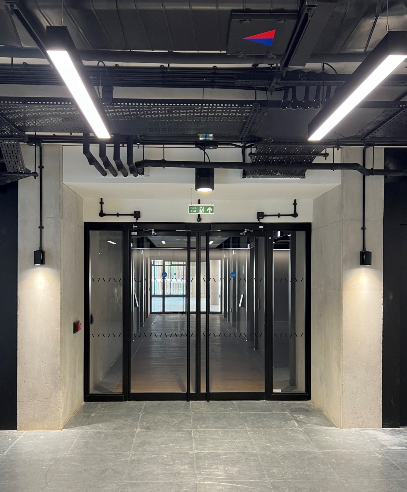 135 Park Street office floor